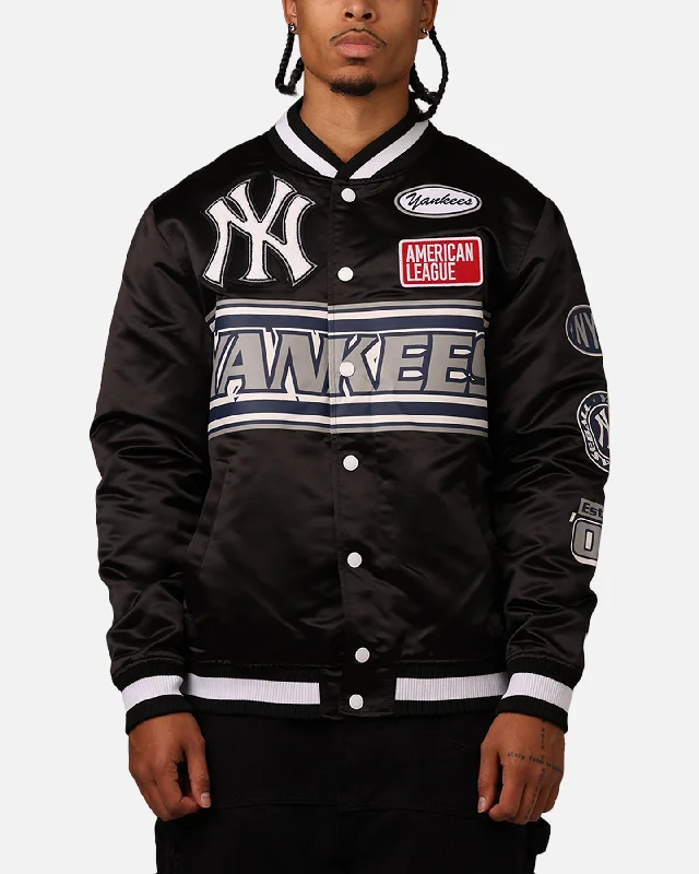 New Era New York Yankees 2024 Rally Drive Jacket Black/White Satin Fabric Silk Fabric Chiffon Fabric