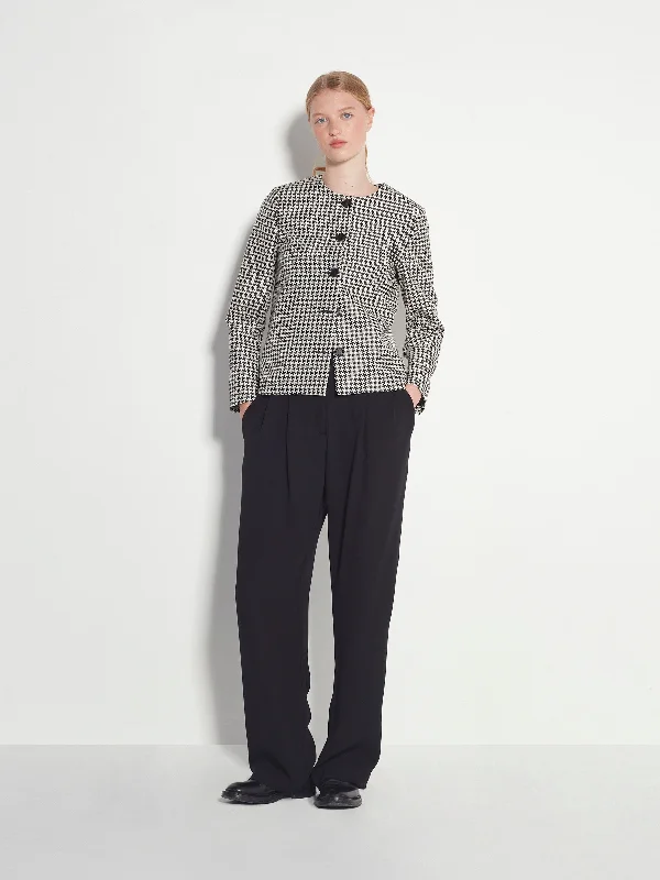 Mimi Jacket (Petite Houndstooth) Mono Zippered Front Buttoned Front Snap Front